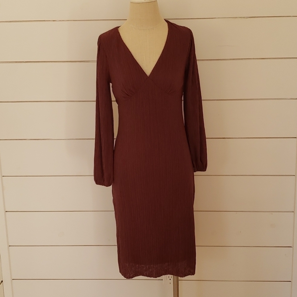 All in Favor small burgundy stretch to fit dress